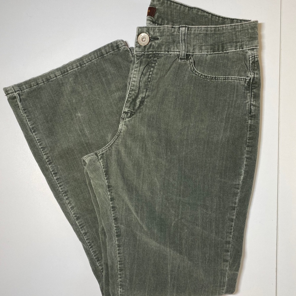 Lee one true fit corduroy pants women’s size 16